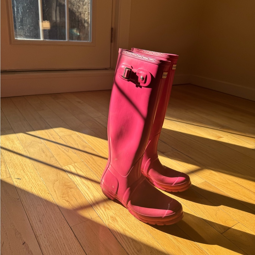 Hot Pink Hunter Boots🩷